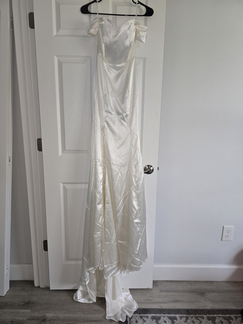 Alamour The Label Satin Ivory Off-Shoulder Gown